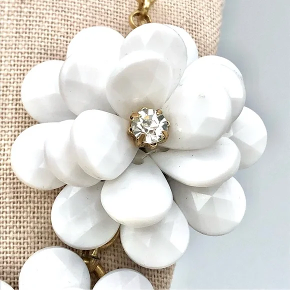 J. Crew White Flower And Crystal Necklace - Picture 6 of 13